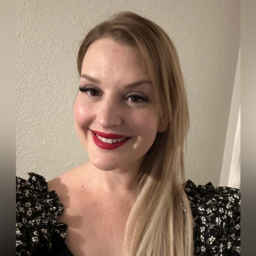 Meet your Posher, Linda